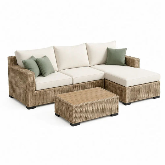 Salon de jardin 3 pièces avec canapé d’angle 3 places en résine tressée beige, coussins écrus et table basse, 220 × 145 × 70 cm